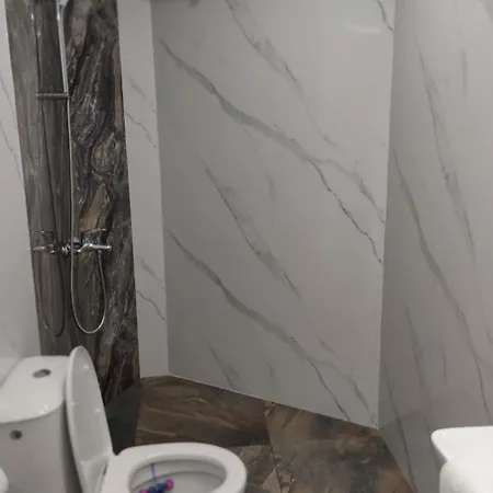 жужа Къща за гости